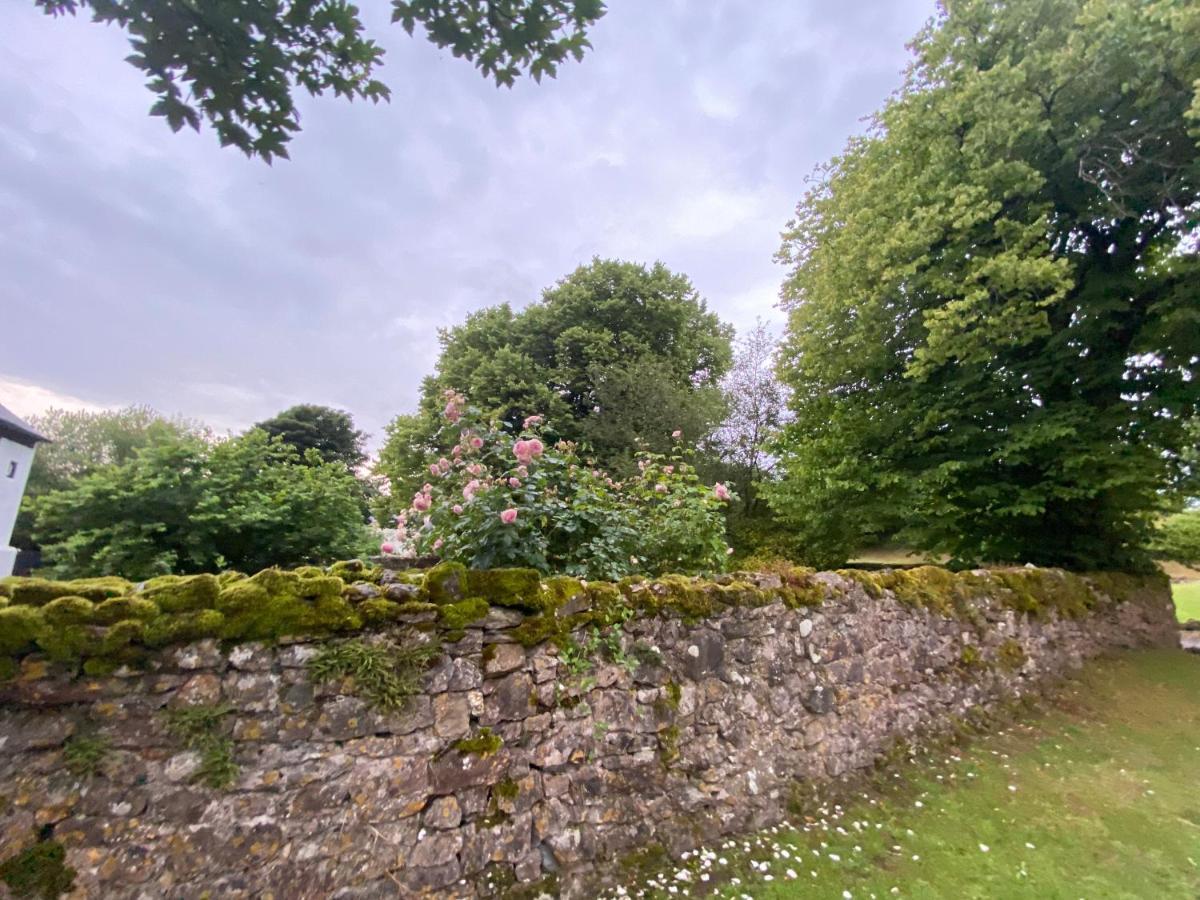 Rowrah Hall - The Old Dairy Buitenkant foto
